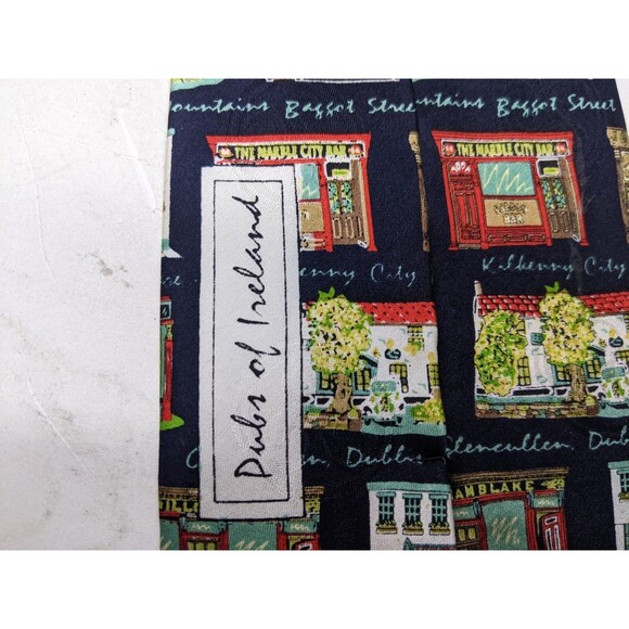 Irish Pubs of Ireland Mens Neck Tie 100% Silk Outer By Traditional Craft 58” - Picture 6 of 7